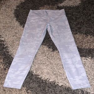 Athleta size 14 gym pants camouflage print great cond